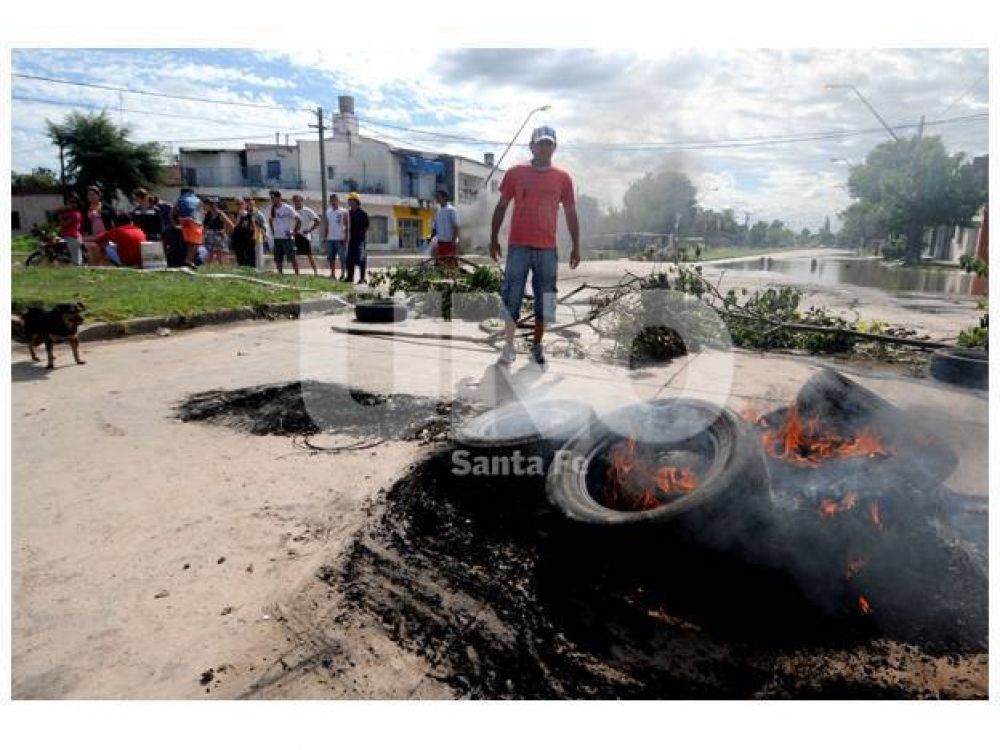 �Si no cortamos la calle, pasamos Navidad sin luz�