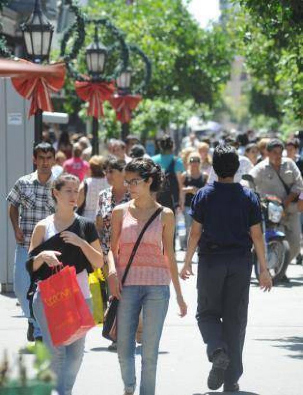 El aguinaldo da aliento a los comerciantes