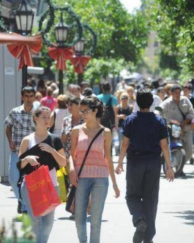 El aguinaldo da aliento a los comerciantes