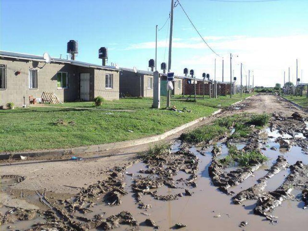 �Si pagamos los impuestos tenemos derecho a que nos arreglen la calle�