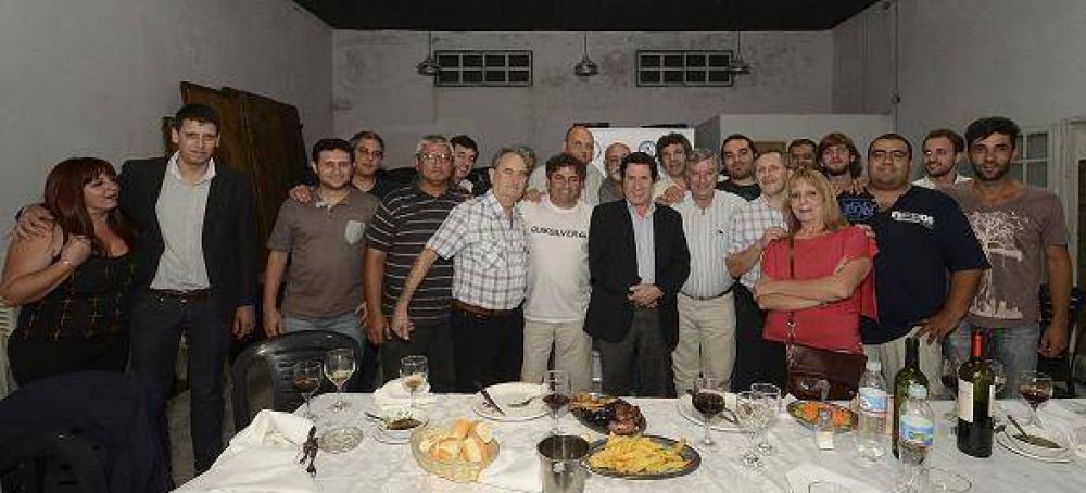 D�AZ P�REZ EN LA CENA DE FIN DE A�O DE LA OCLA