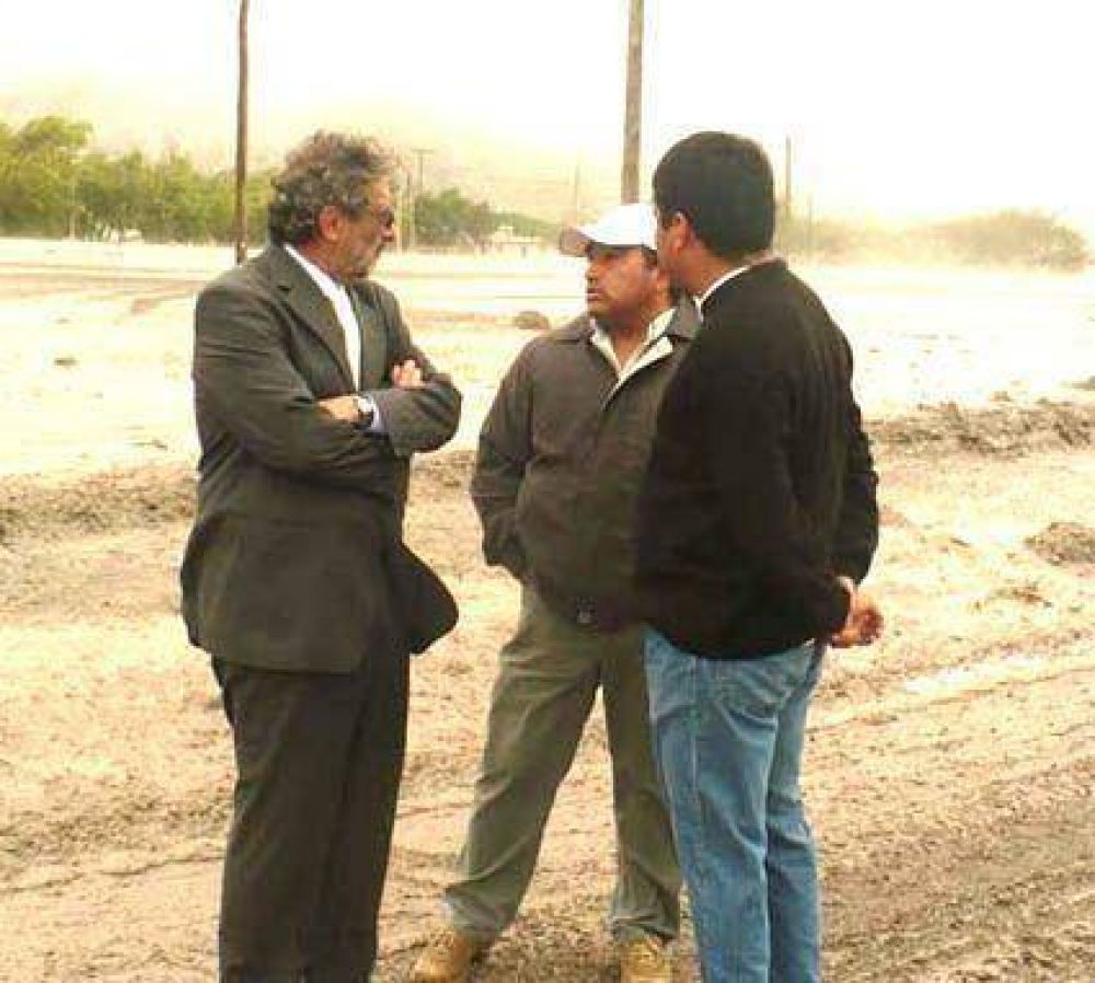 Ejecutan las obras previstas  En Volc�n   