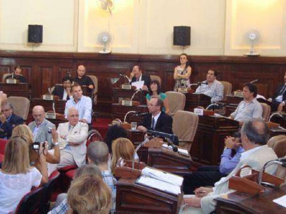 Concejo Deliberante: Bruera ya tiene presupuesto para el 2013