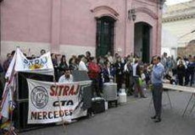 Hoy paran los judiciales en Corrientes