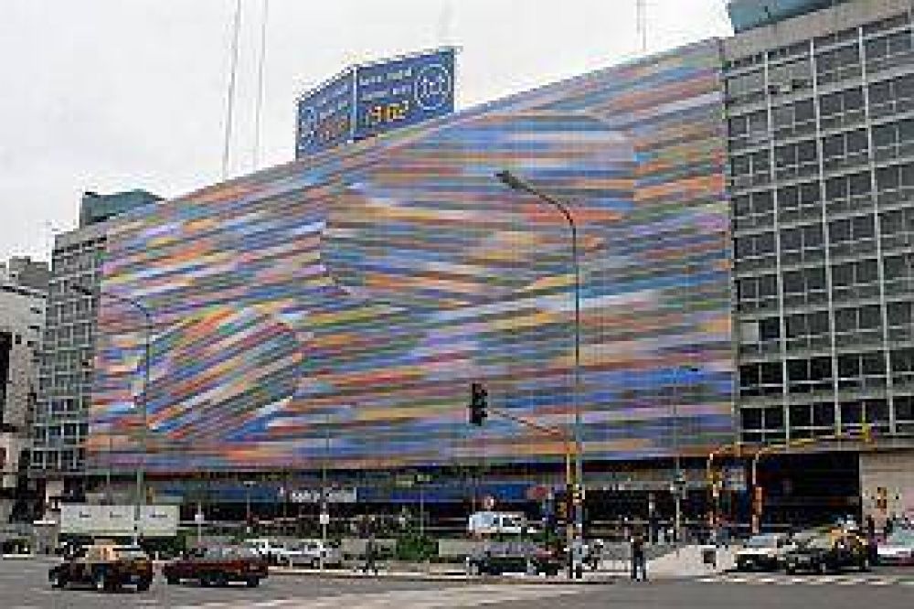 Autorizan la venta del edificio del Plata y zonas para viviendas
