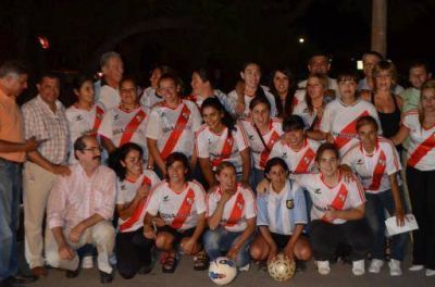 Premiaron a las ganadoras del primer Torneo de F�tbol Femenino 