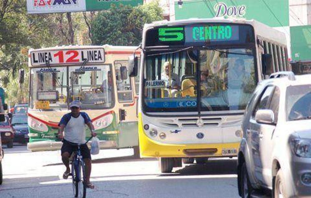 Empresas de transporte reclaman $10 millones en subsidios adeudados