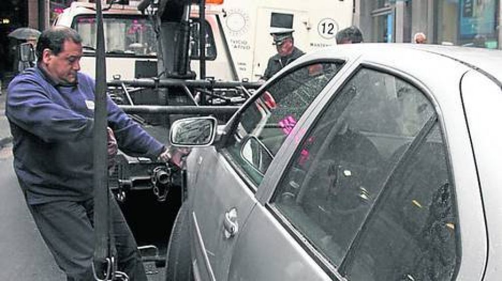 Estacionamiento: se demora la regularizaci�n de las gr�as