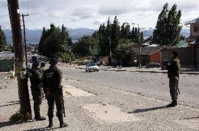 Baj� la tensi�n en las calles, emergi� la crisis pol�tica
