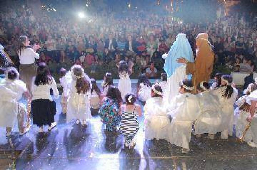 M�s de cien artistas recrearon la Navidad en Viedma