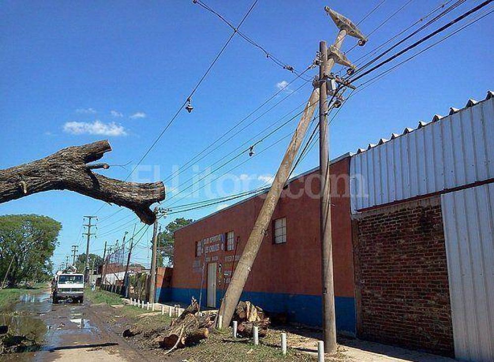 La EPE avanz� con las tareas para restablecer el servicio en las zonas afectadas