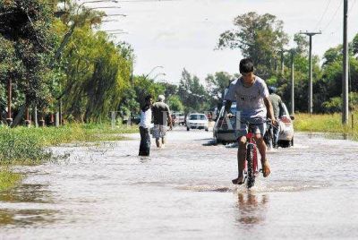 Todav�a queda agua en barrios de la zona norte  