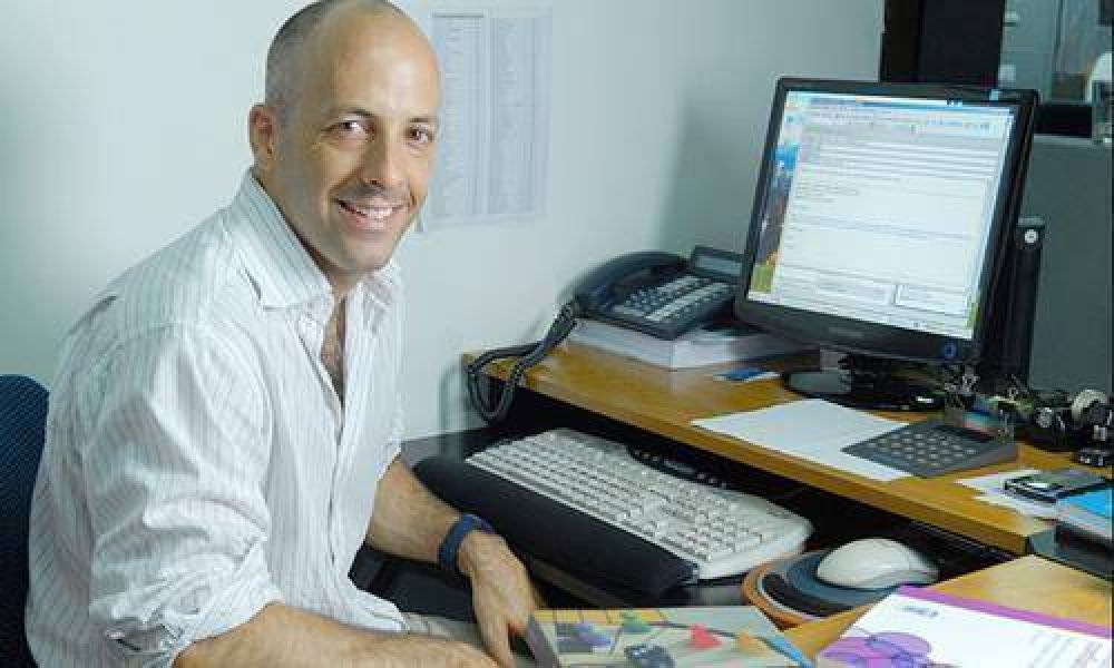 El macrista que busca llegar desde la web
