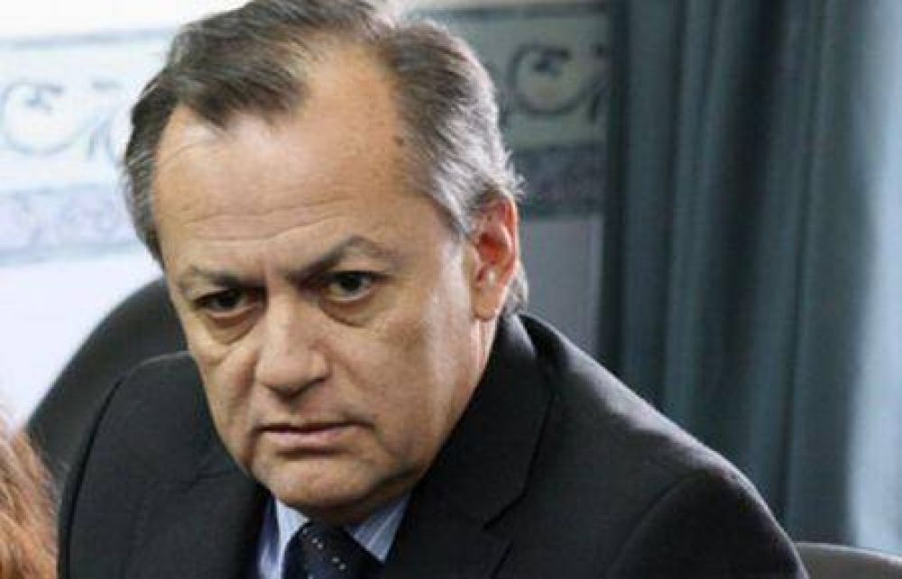 Jubilados sin aguinaldo todav�a