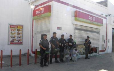 Saqueos en Derqui y tensi�n en todas las localidades de Pilar
