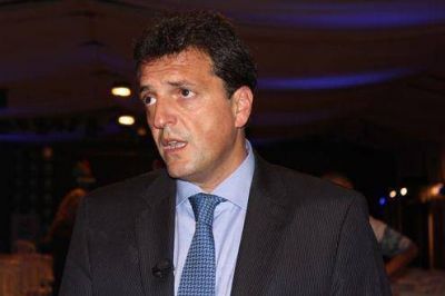 Massa: �Los que saquean son ladrones�