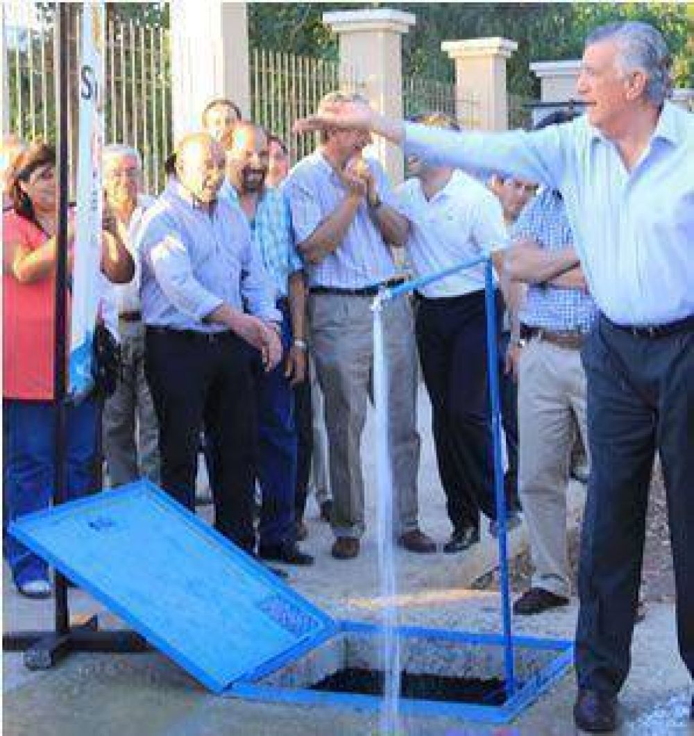 En Villa Krause, ahora el agua sale con m�s fuerza