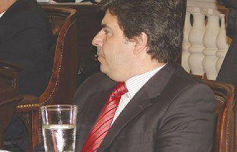 La UCR pide derogar la ley provincial sobre prost�bulos