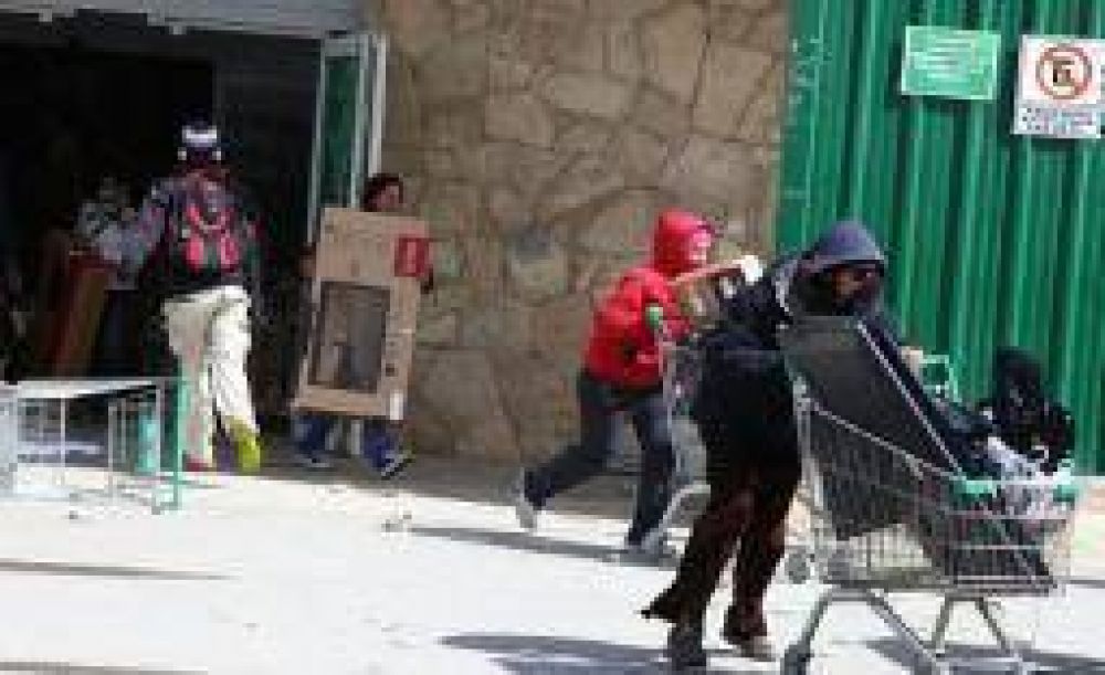 Tras la ola de saqueos alrededor del pa�s, temen que llegue a La Rioja