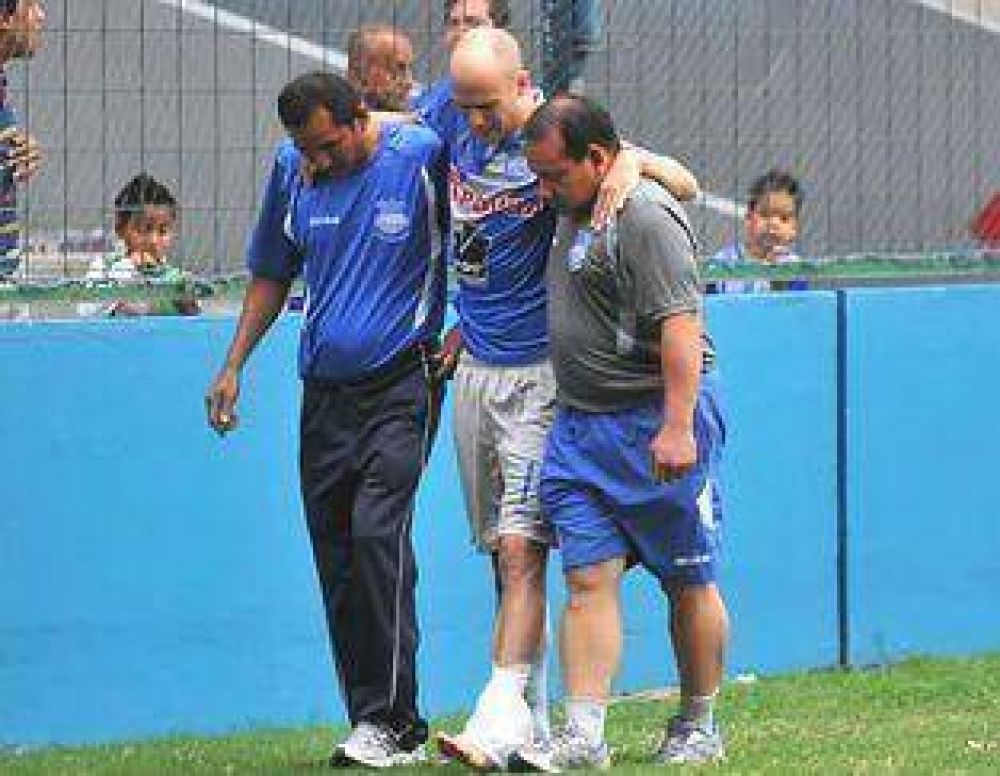 Quilmes se qued� sin Castillejos ni Figueroa y va por Ch�vez y Blandi