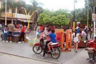El microcentro vive a pleno el clima navide�o con un gran movimiento comercial