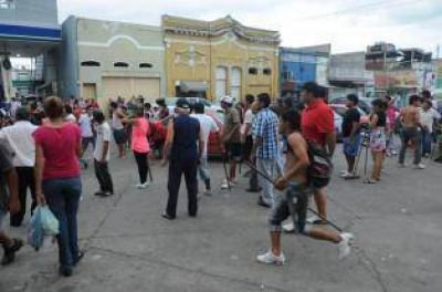 Vendedores de El Bajo organizan la autodefensa