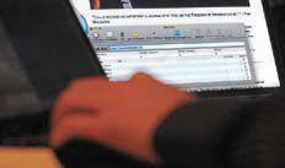 �Malos� y �buenos� disputan el poder de Internet