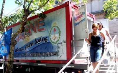 Cami�n de Carne para todos paso por Z�rate