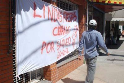La mayor�a de negocios abiertos y otros expresaron su malestar