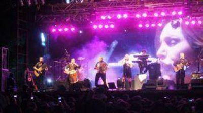 Gran show de Soledad Pastoruti en Chivilcoy 