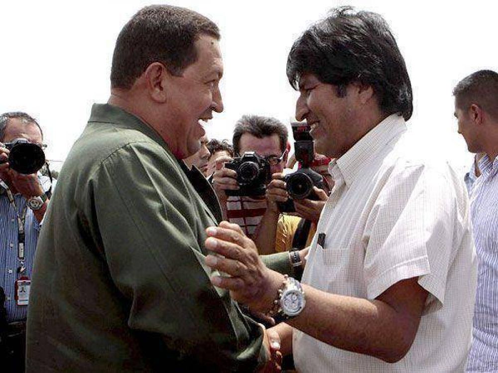 Evo Morales llega a Cuba para visitar a Ch�vez