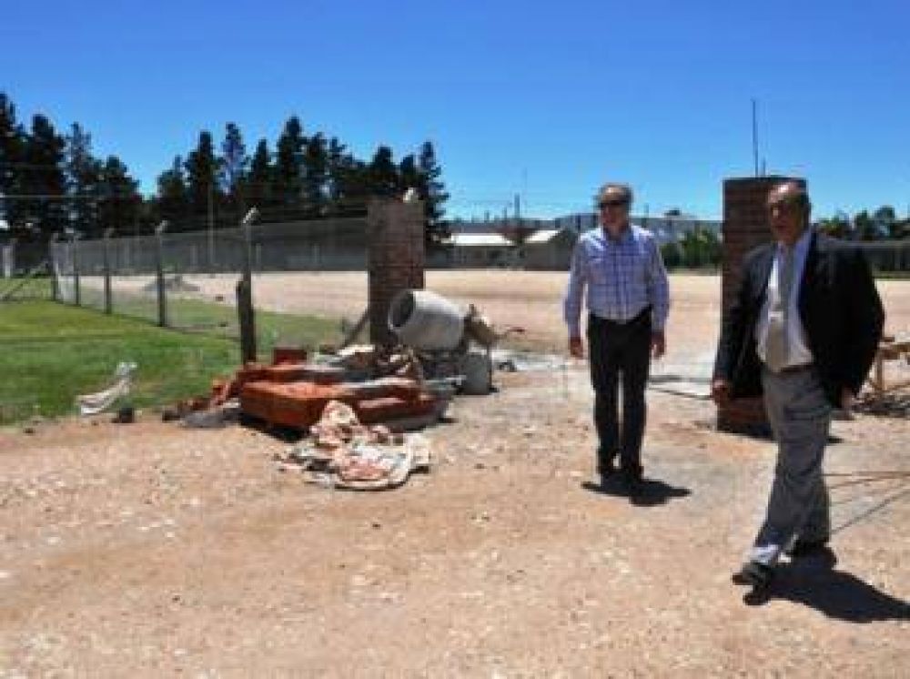 Avanzan las obras de instalaci�n de una oficina de la Aduana