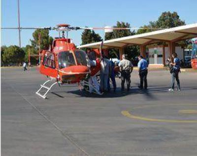 Mujer fue trasladada por el helic�ptero provincial