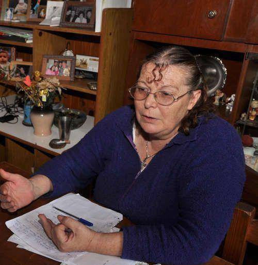 POL�MICA POR UNA ELECCI�N: "La C�mpora se est� metiendo en los barrios"