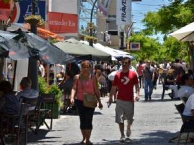 Locura en el centro de San Luis por las compras navide�as