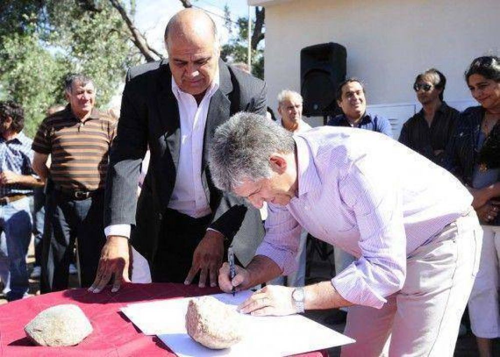 Poggi: �No es lo mismo entregar las casas ahora que en enero�
