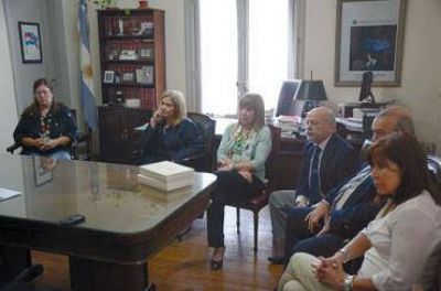 Integrar�n las bases de datos de Gobierno y Justicia