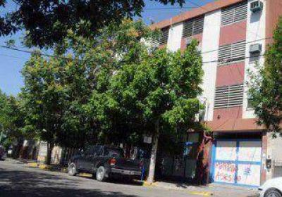 Los dos polic�as dijeron que vieron el arma en el auto 