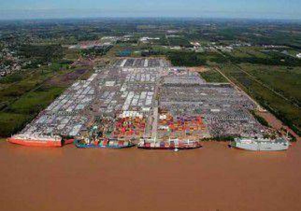 Hallaron 1.200 kilos de coca�na en un cargamento de pulpa de peras 