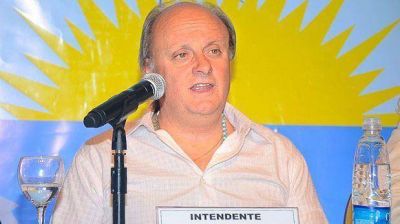 El intendente pide para el jueves una movilizaci�n popular a la Legislatura