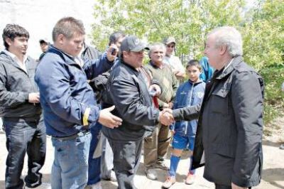 Peralta conmemor� el �D�a del estibador portuario�