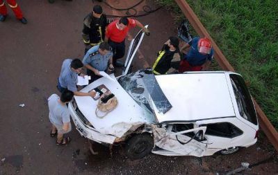 Grave accidente en Posadas deja como saldo una mujer muerta