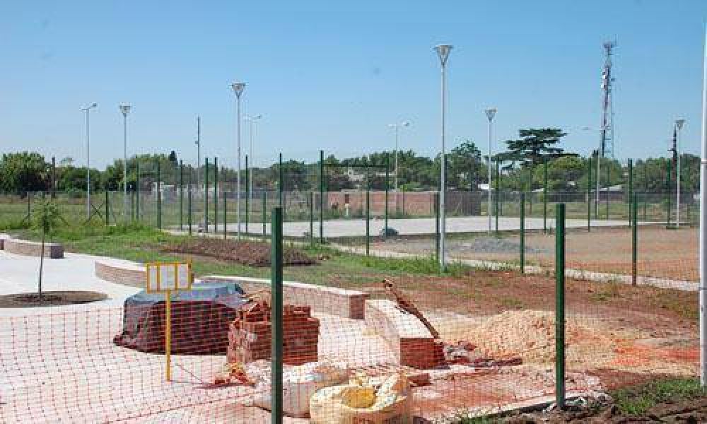El polideportivo de Derqui avanza a pasos agigantados