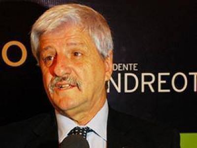 Para Andreotti, los saqueos fueron "organizados por fuerzas pol�ticas, asociadas a marginales y ladrones"