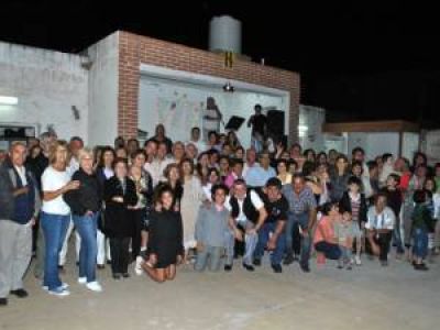 Los vecinos recuperaron el Club Atl�tico Sportivo F�nix 
