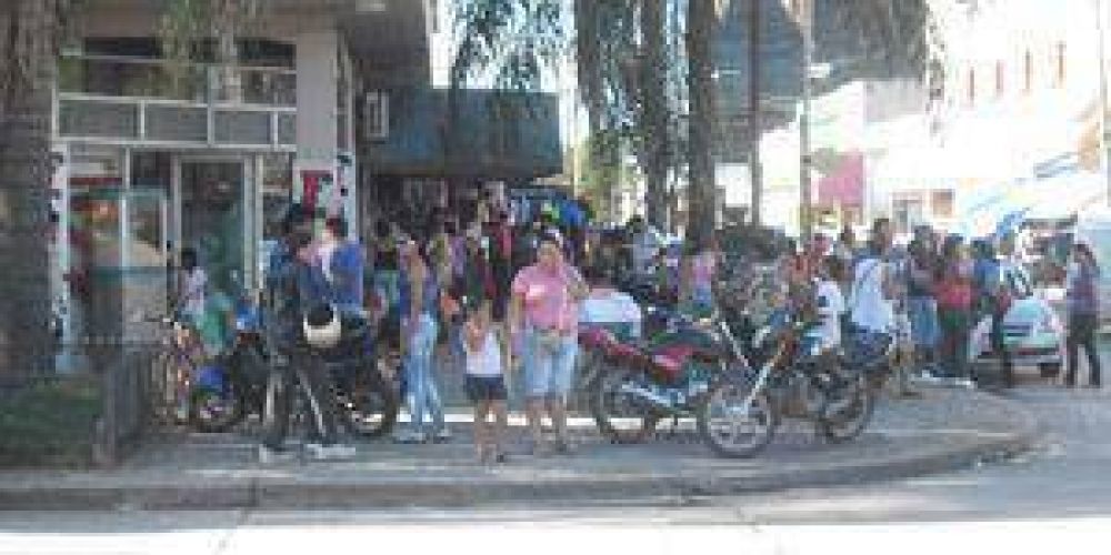 Comercios abarrotados durante el fin de semana