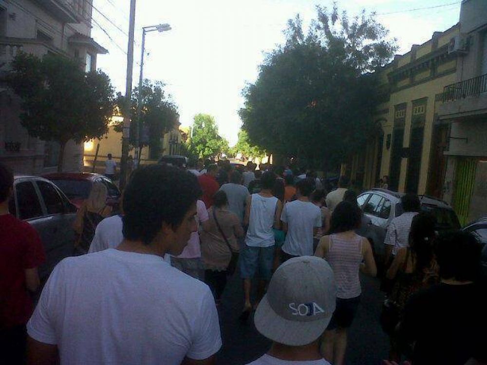 Marcha y reclamo por el joven golpeado en el boliche 
