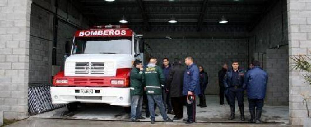 Bomberos del parque industrial pidi� �extremar precauciones� para evitar accidentes