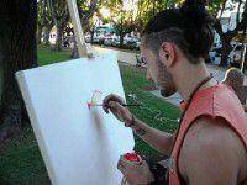 Se presenta Imaginaria en la Plaza Principal