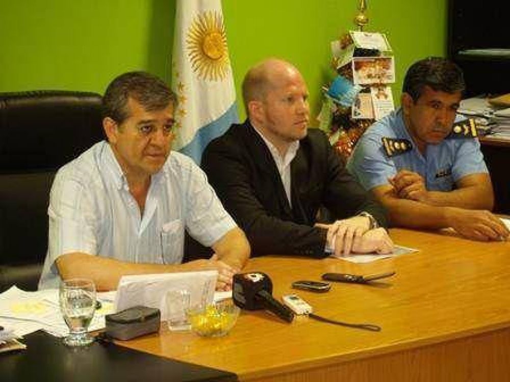 Castelli lanz� el operativo Felices Fiestas